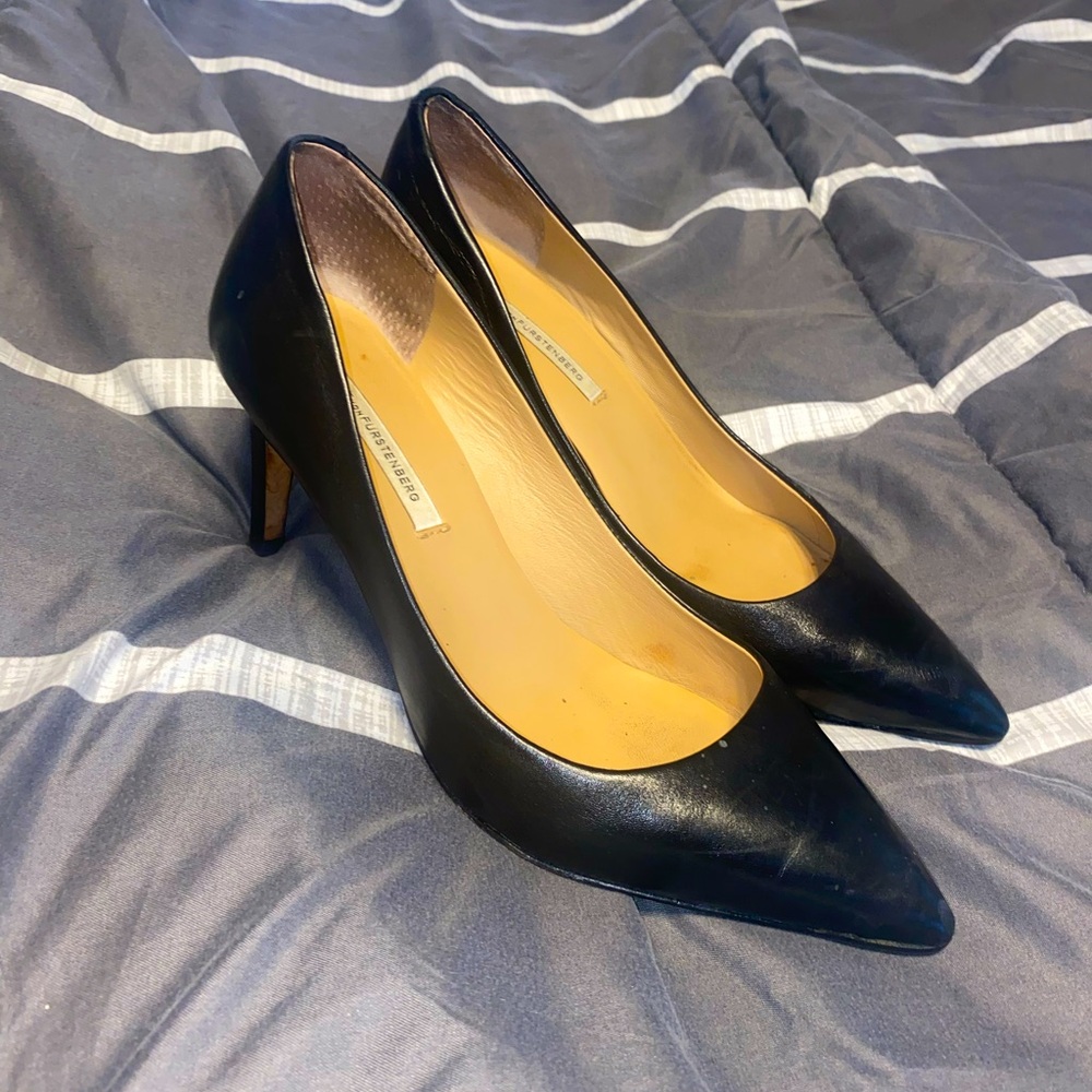 DVF pointed toe kitten heels